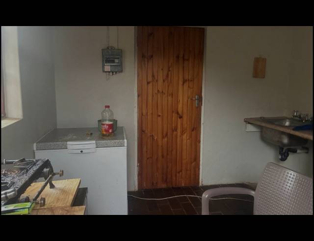 3 BEDROOM FREEHOLD FOR SALE IN EASTWOOD
